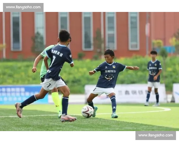 以传球成功率为核心分析 足球比赛中关键球员的表现与影响